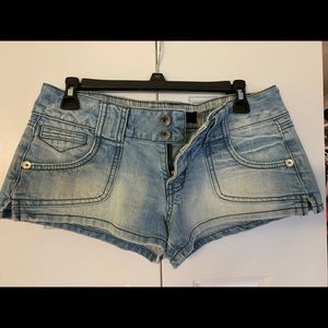 Hint Shorts Size 5